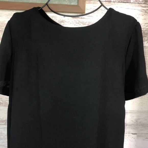 Lulus black dress mini dress size small 
Shift and Shout Black Shift Dress​​ - Picture 4 of 8